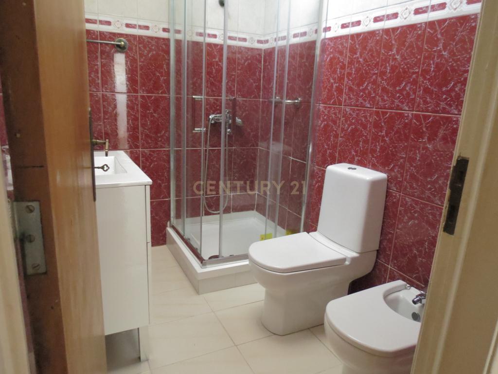Moradia V5 em Idanha, Belas - Image 19