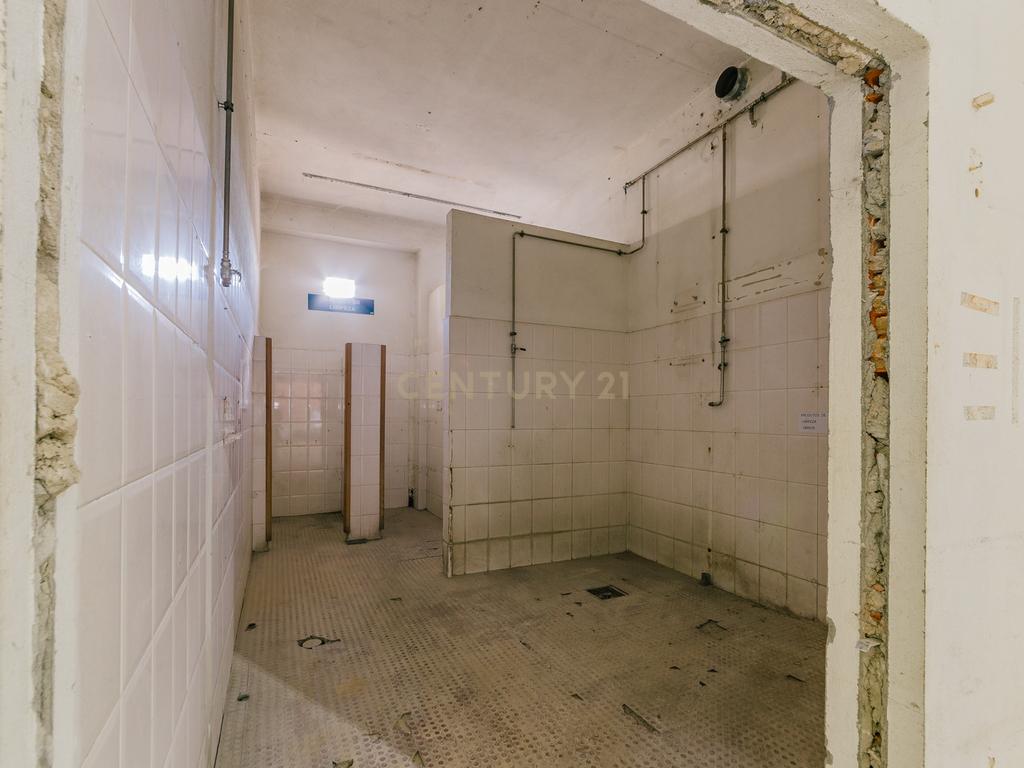Armazém  no Porto Alto (Estrada Nacional 10) - Image 13