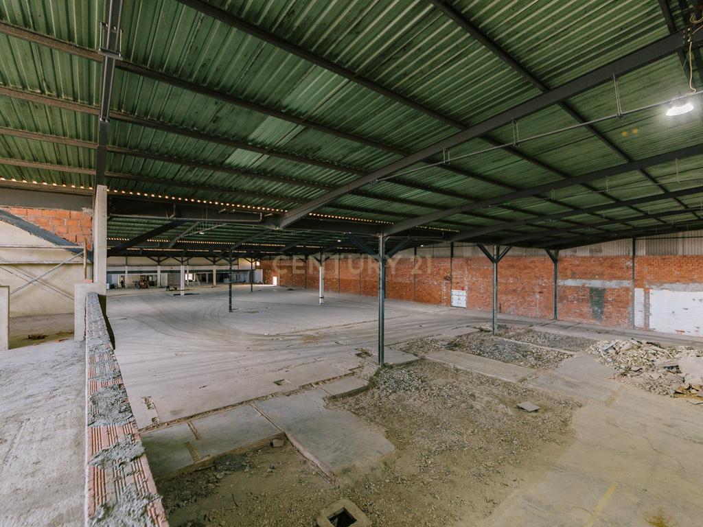 Armazém  no Porto Alto (Estrada Nacional 10) - Image 16