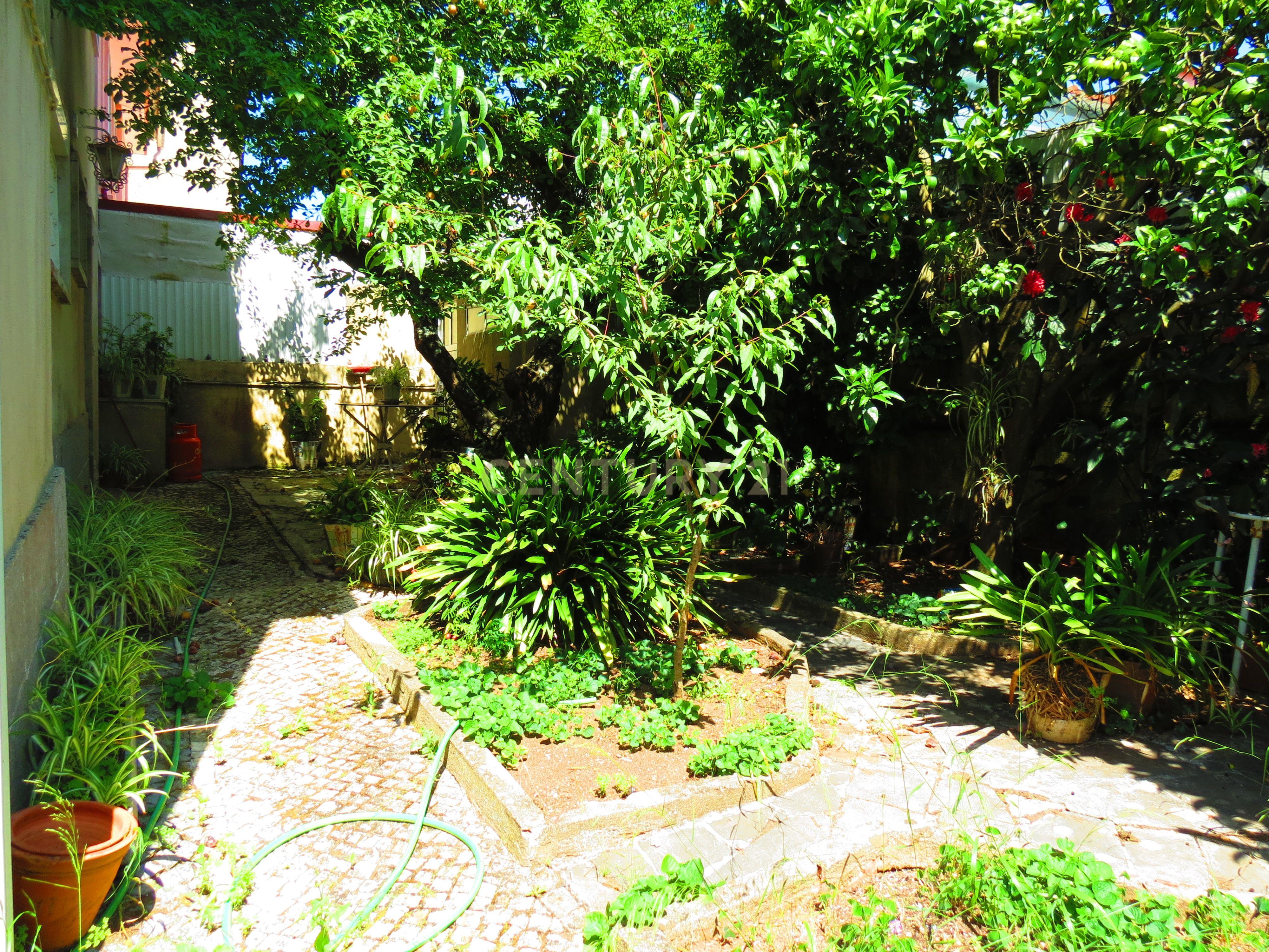 Moradia V5 em Idanha, Belas - Image 27