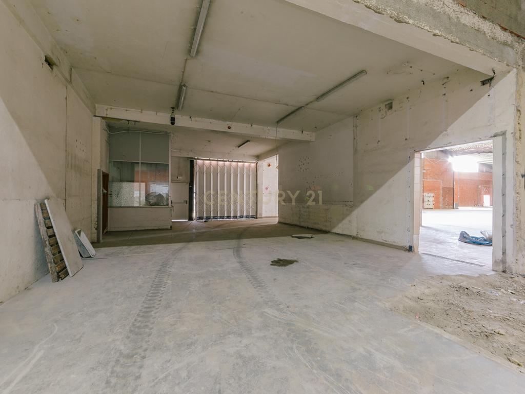 Armazém  no Porto Alto (Estrada Nacional 10) - Image 18