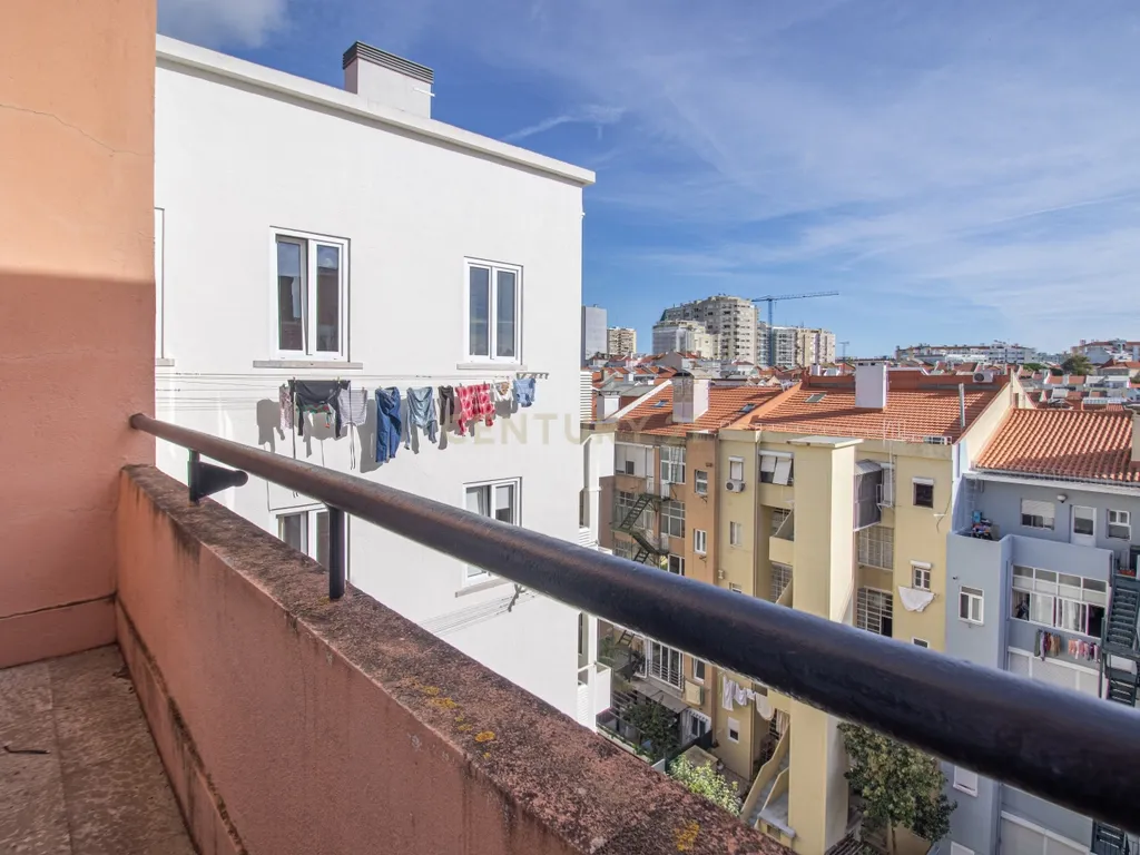 Apartamento T3 no centro de Lisboa - Image 26