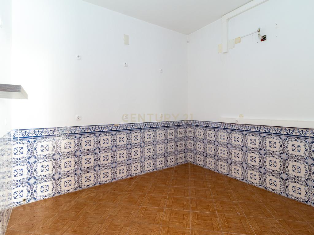 🏡 Moradia T3+1 com sótão habitável e espaço comercial! 🌟 - Image 40