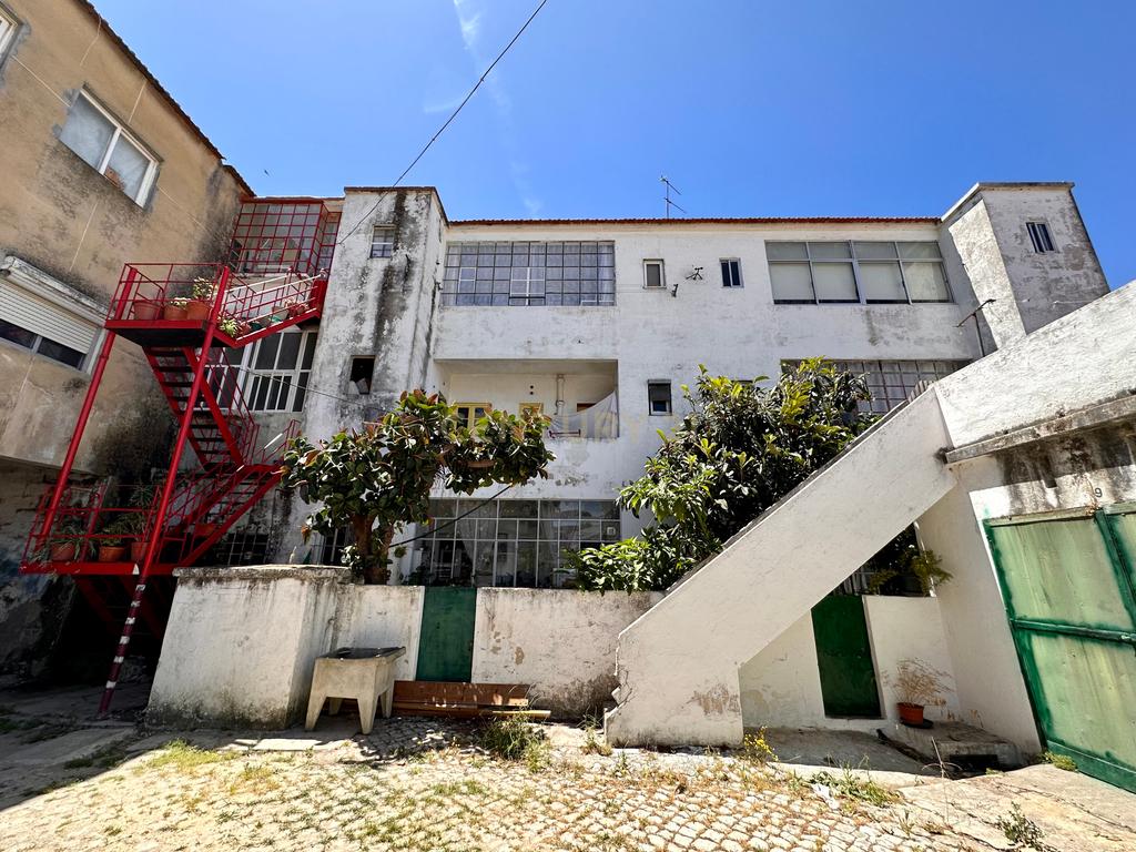 Garagens para Investimento em Alhos Vedros - Image 3