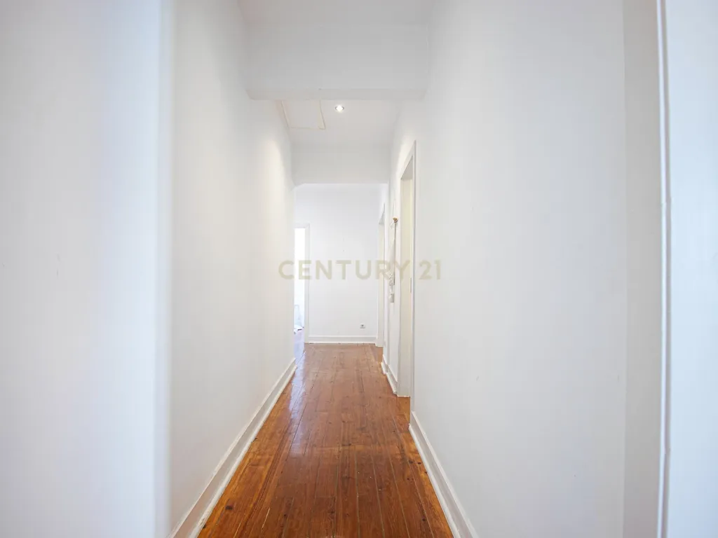 Apartamento T3 no centro de Lisboa - Image 5