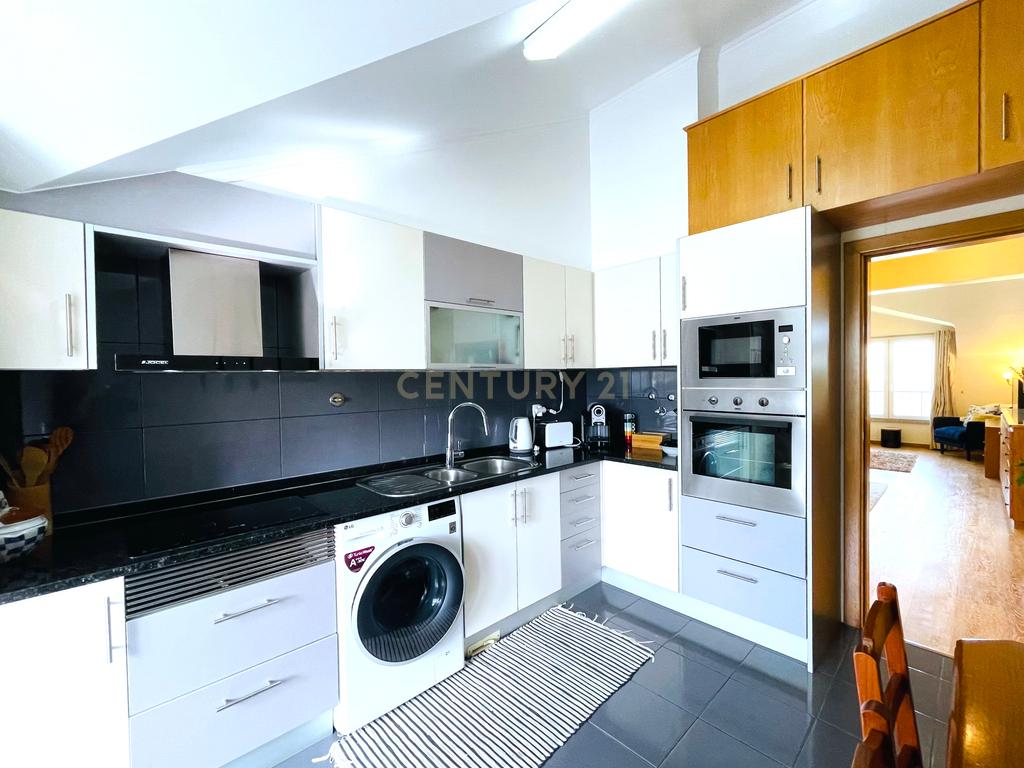 Apartamento T3 - Caniço - último piso - Image 2
