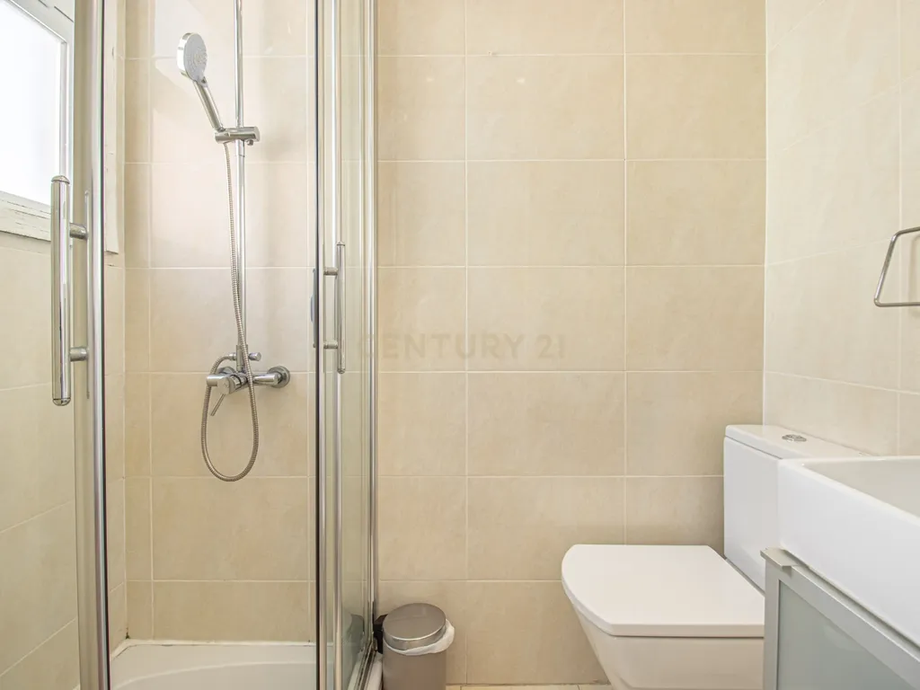 Apartamento T3 no centro de Lisboa - Image 25