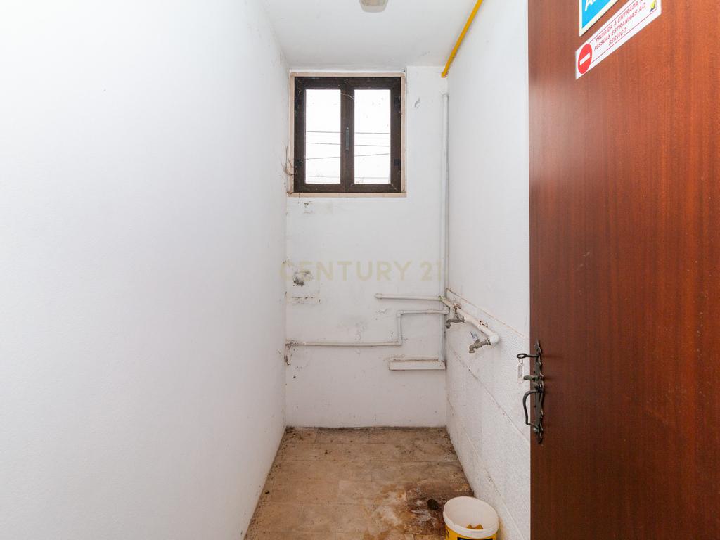 🏡 Moradia T3+1 com sótão habitável e espaço comercial! 🌟 - Image 43