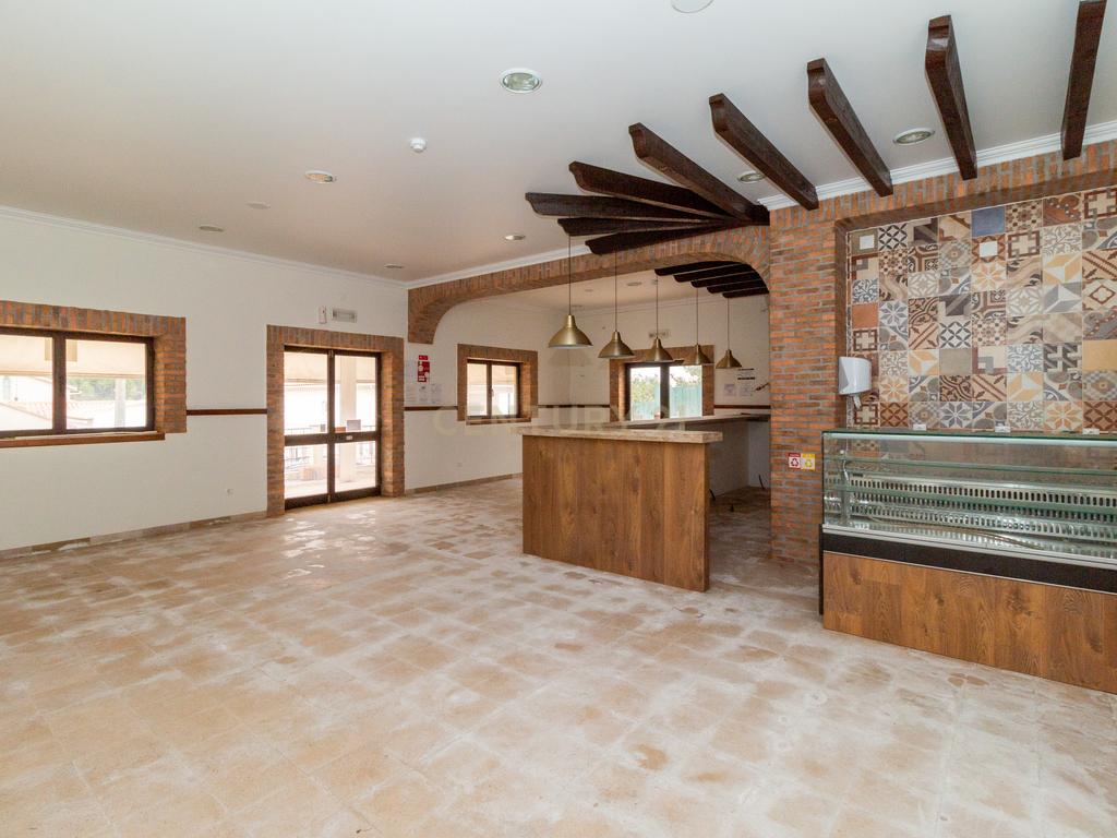 🏡 Moradia T3+1 com sótão habitável e espaço comercial! 🌟 - Image 33