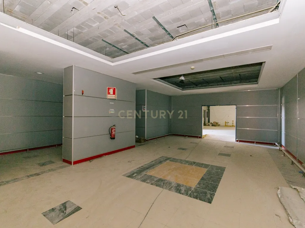 Armazém no Porto Alto (Estrada Nacional 10) - Image 65