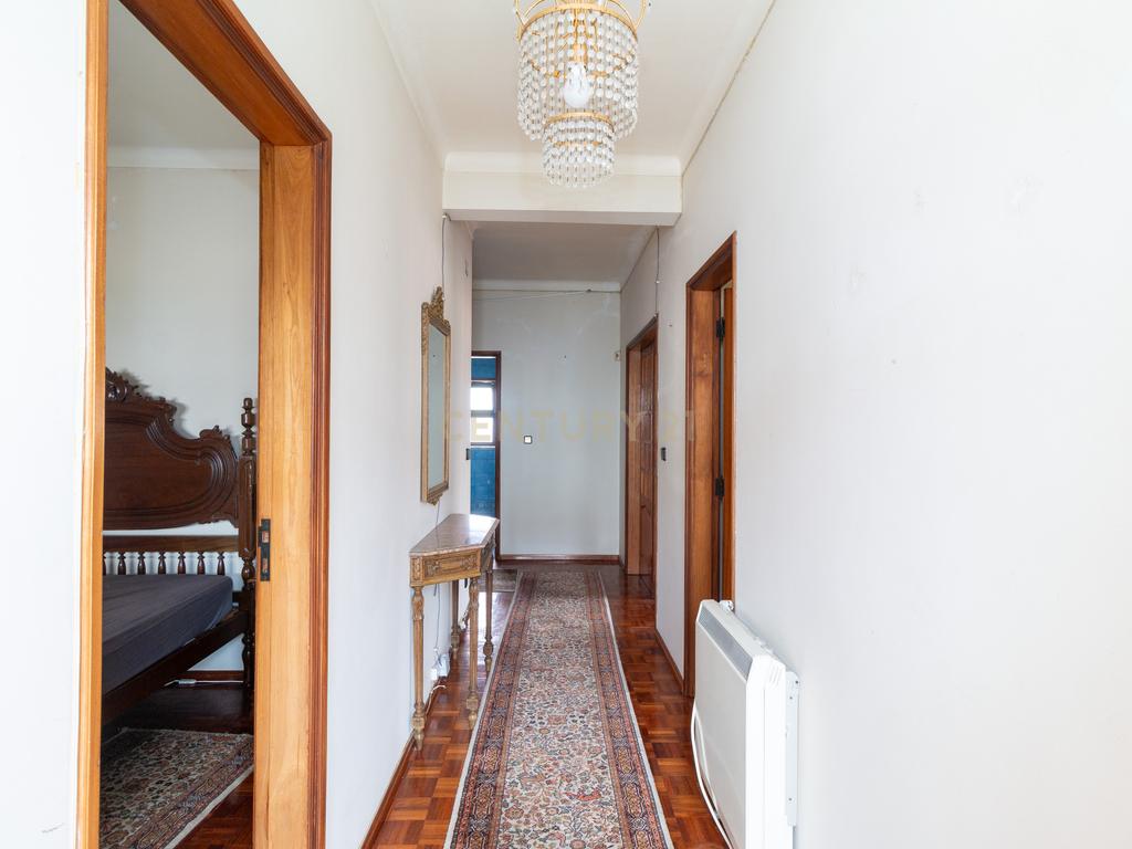 🏡 Moradia T3+1 com sótão habitável e espaço comercial! 🌟 - Image 19