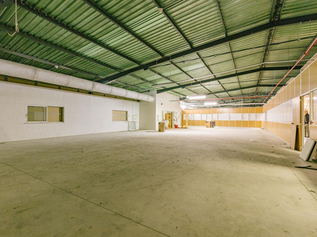 Armazém  no Porto Alto (Estrada Nacional 10) - Image 42