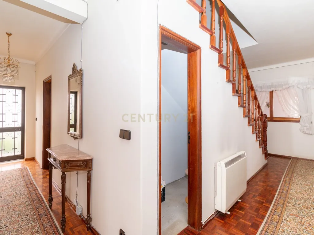🏡 Moradia T3+1 com sótão habitável e espaço comercial! 🌟 - Image 21