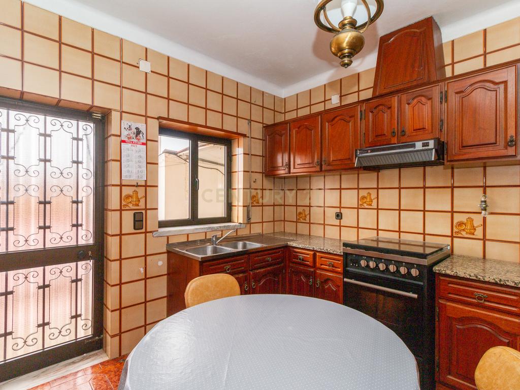 🏡 Moradia T3+1 com sótão habitável e espaço comercial! 🌟 - Image 15