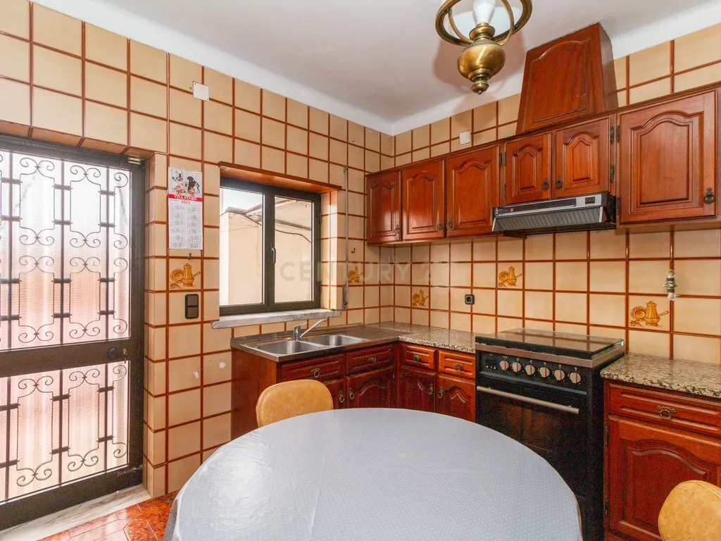 🏡 Moradia T3+1 com sótão habitável e espaço comercial! 🌟 - Image 15