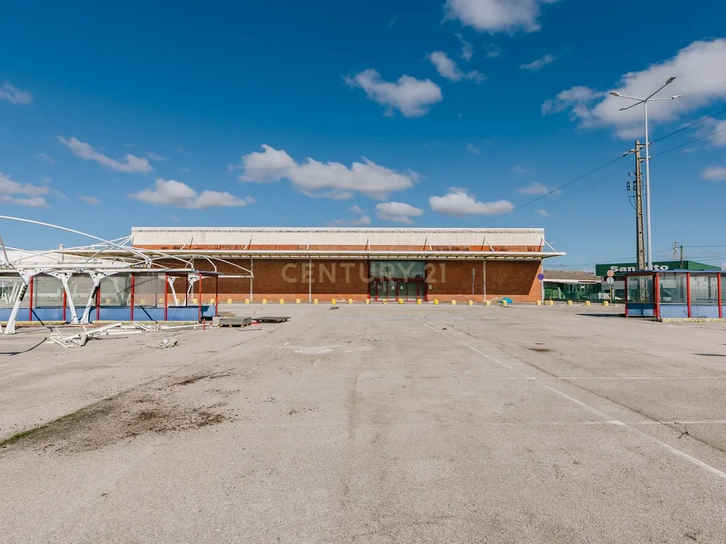 Armazém no Porto Alto (Estrada Nacional 10) - Image 62