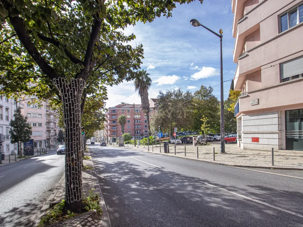 Apartamento T3 no centro de Lisboa - Image 38
