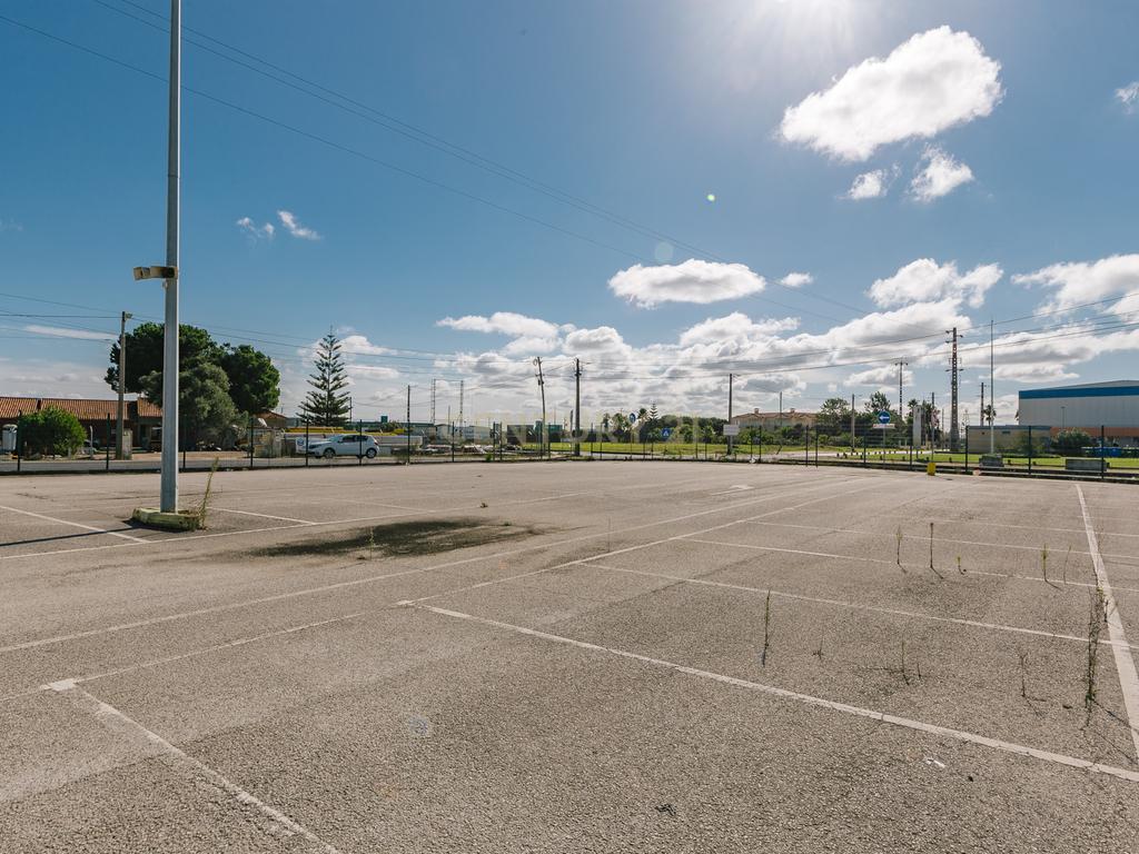 Armazém  no Porto Alto (Estrada Nacional 10) - Image 58