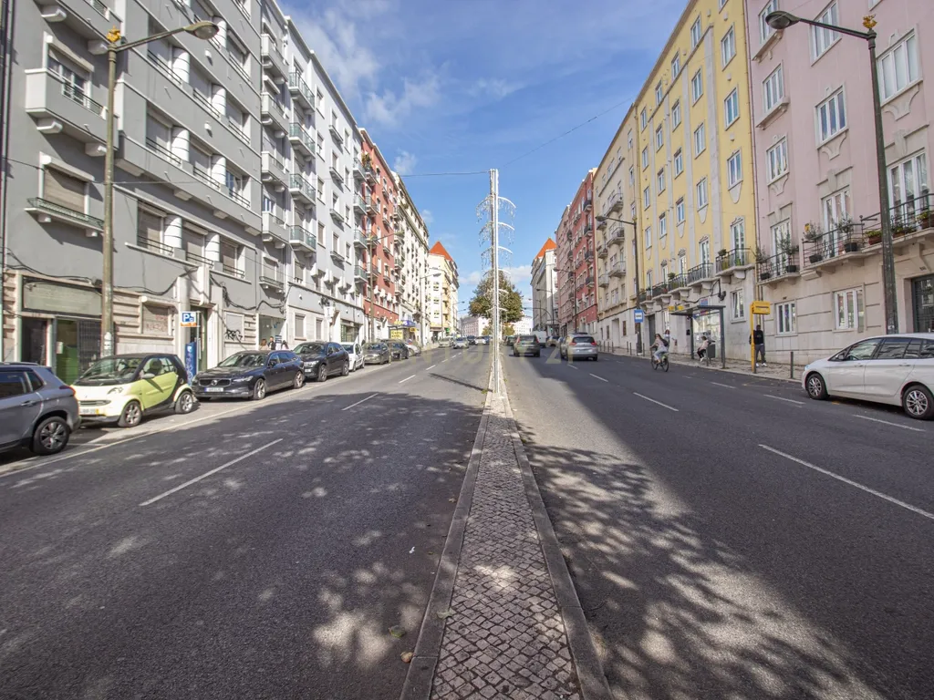 Apartamento T3 no centro de Lisboa - Image 39