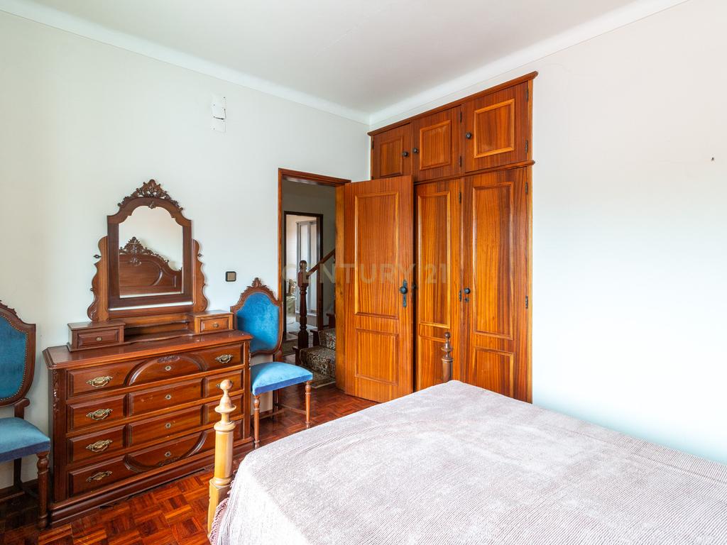 🏡 Moradia T3+1 com sótão habitável e espaço comercial! 🌟 - Image 13