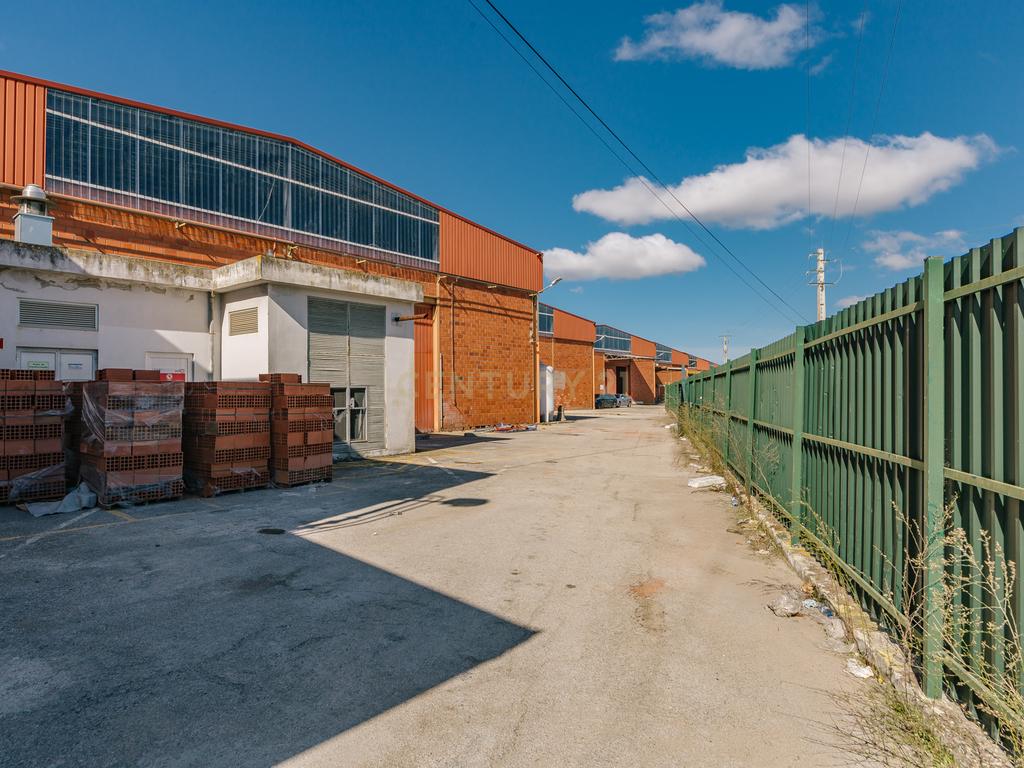 Armazém  no Porto Alto (Estrada Nacional 10) - Image 71