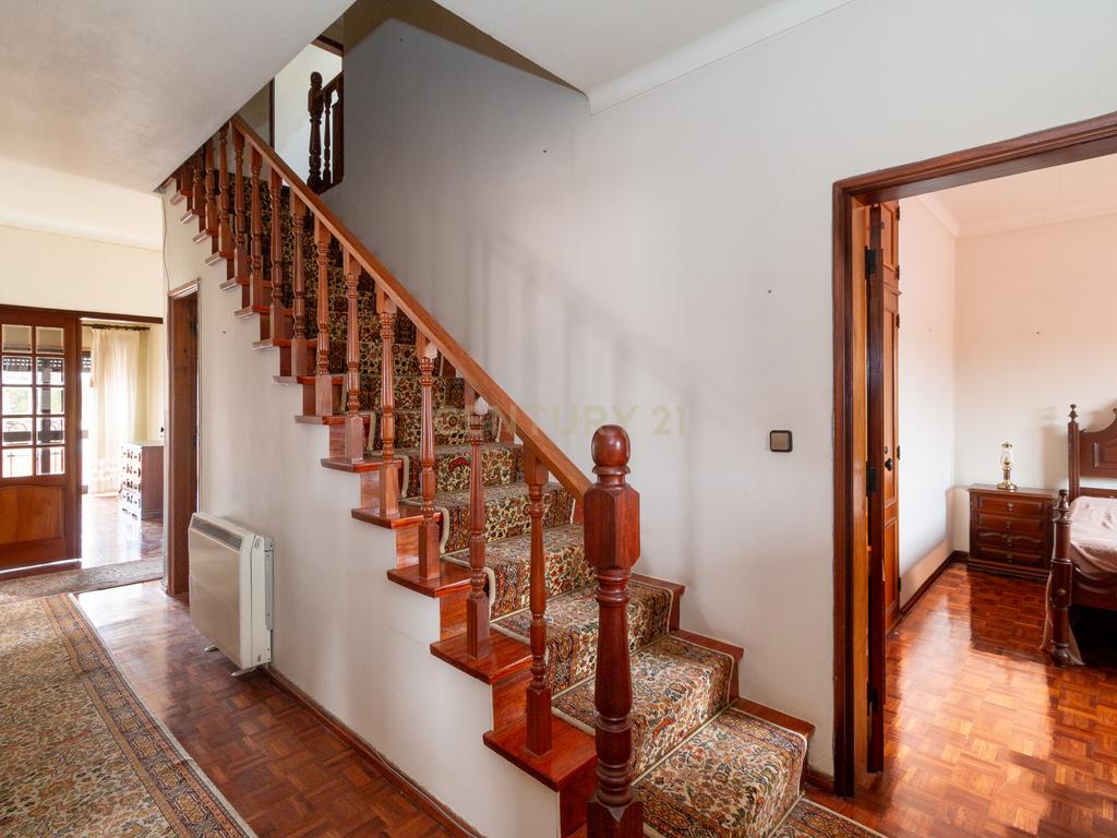 🏡 Moradia T3+1 com sótão habitável e espaço comercial! 🌟 - Image 20