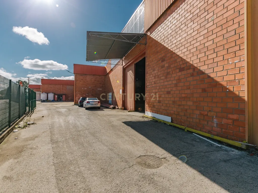 Armazém no Porto Alto (Estrada Nacional 10) - Image 64