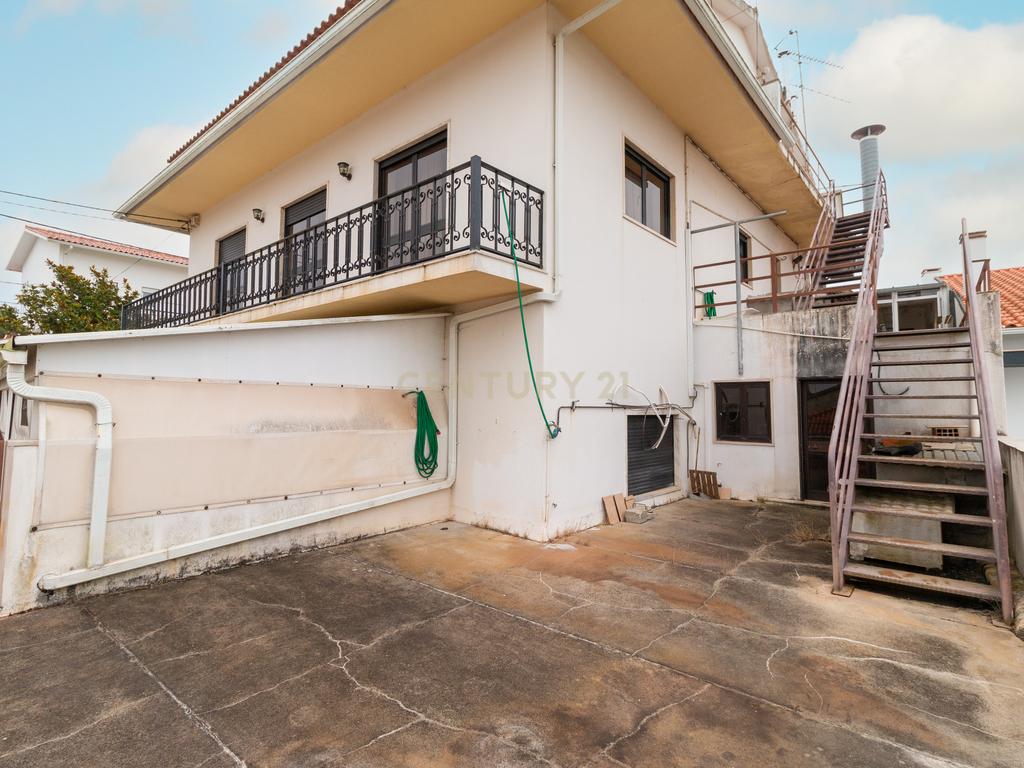 🏡 Moradia T3+1 com sótão habitável e espaço comercial! 🌟 - Image 56