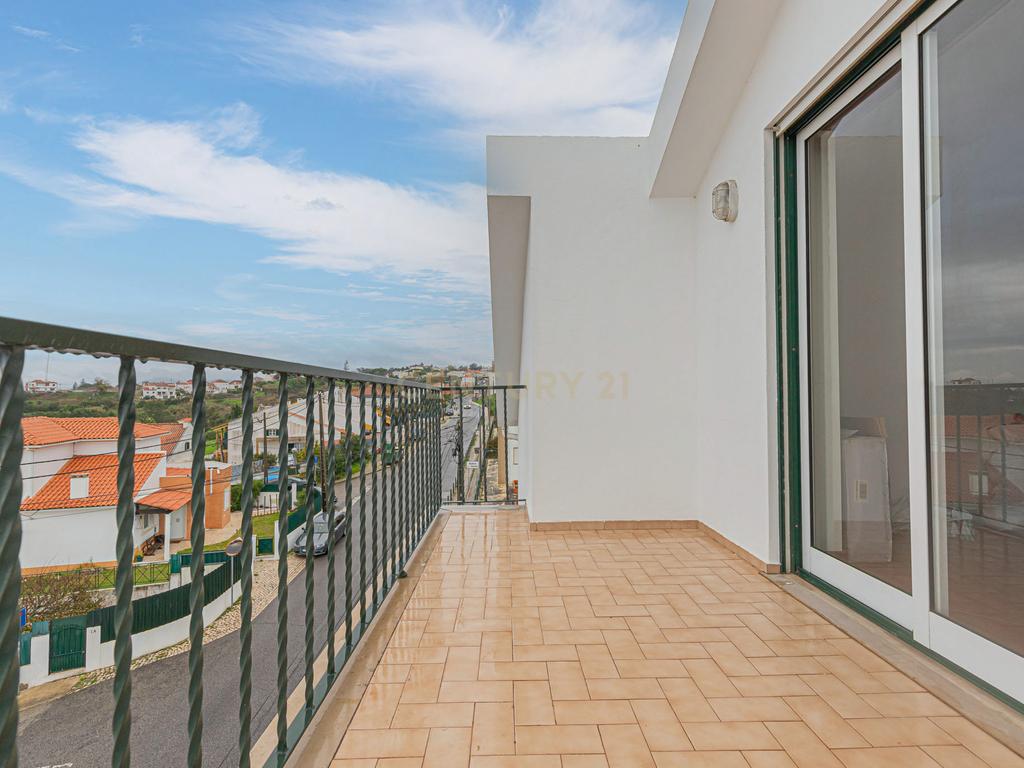 Apartamento Duplex em Sesimbra - Image 21