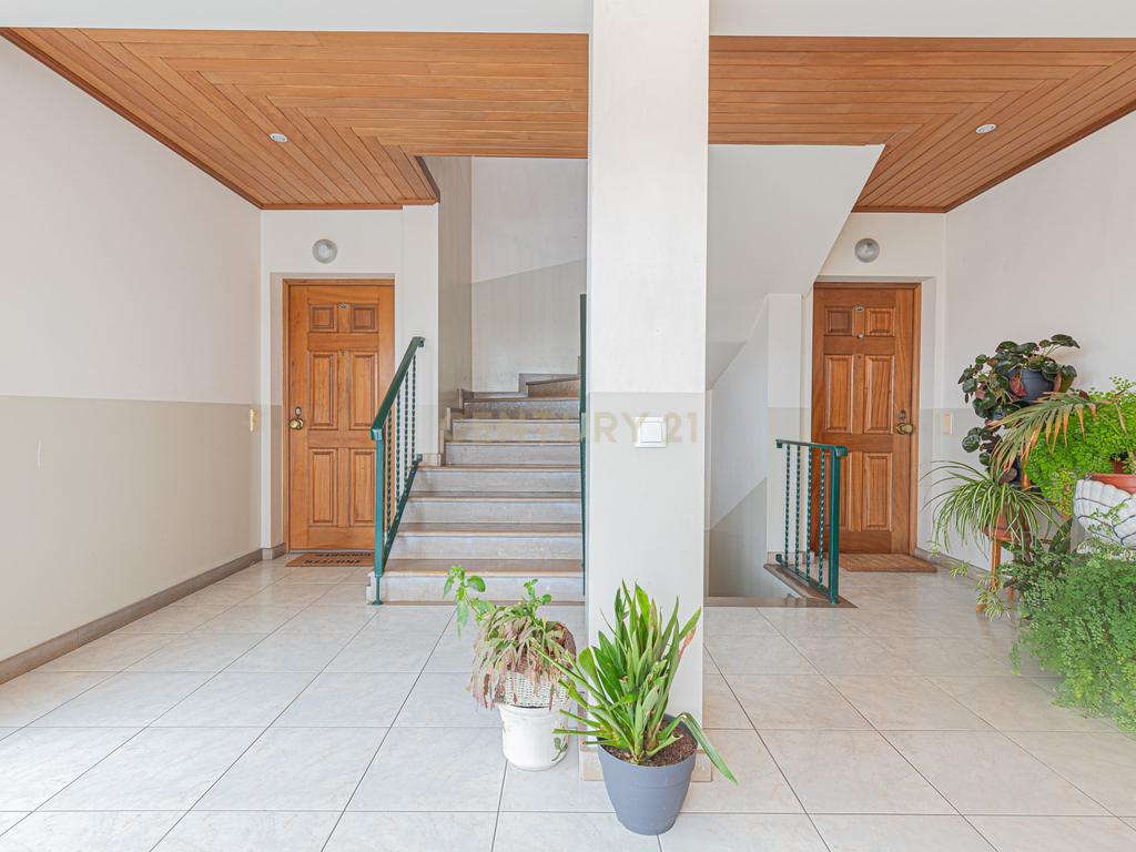 Apartamento Duplex em Sesimbra - Image 24