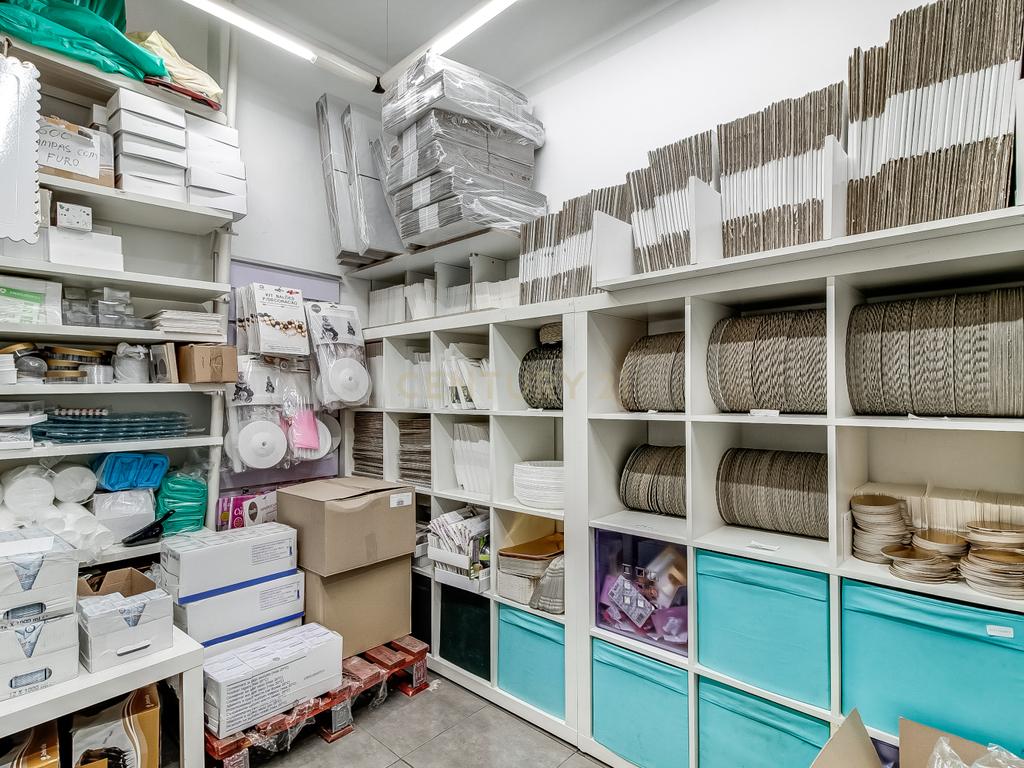 Loja para Venda na Pontinha - Localização Privilegiada com 60m² - Image 8