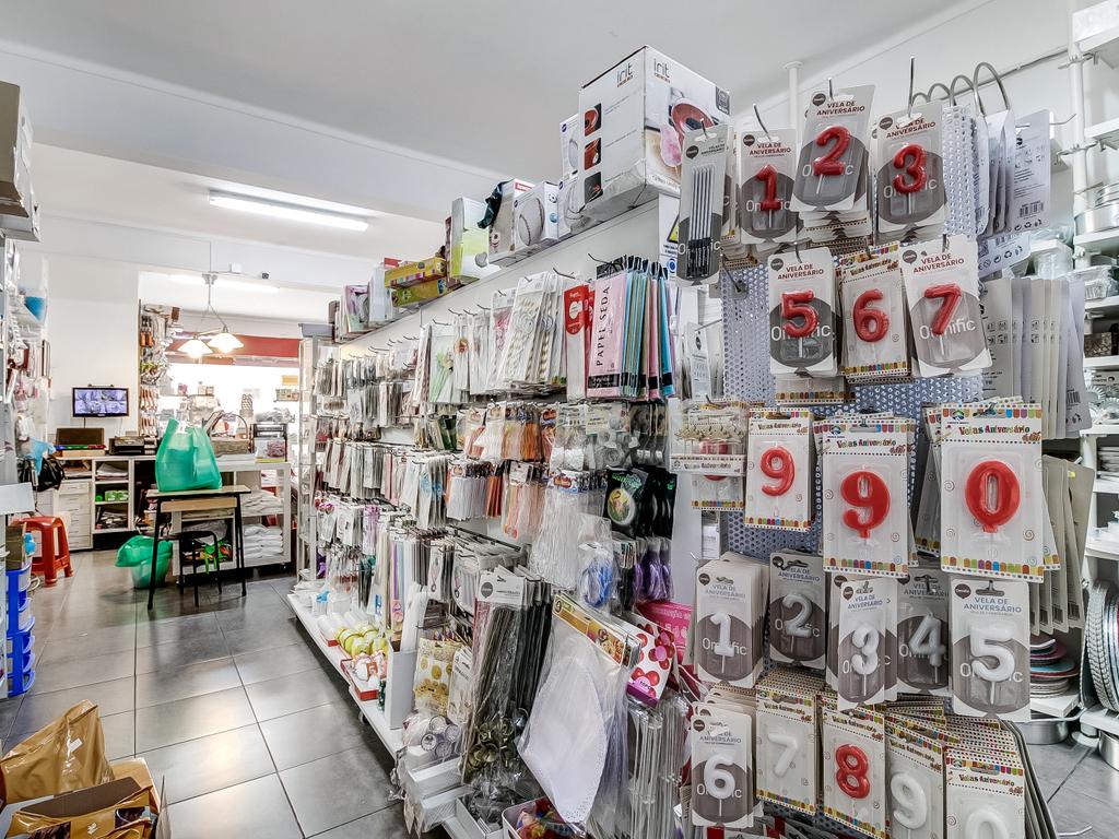Loja para Venda na Pontinha - Localização Privilegiada com 60m² - Image 10