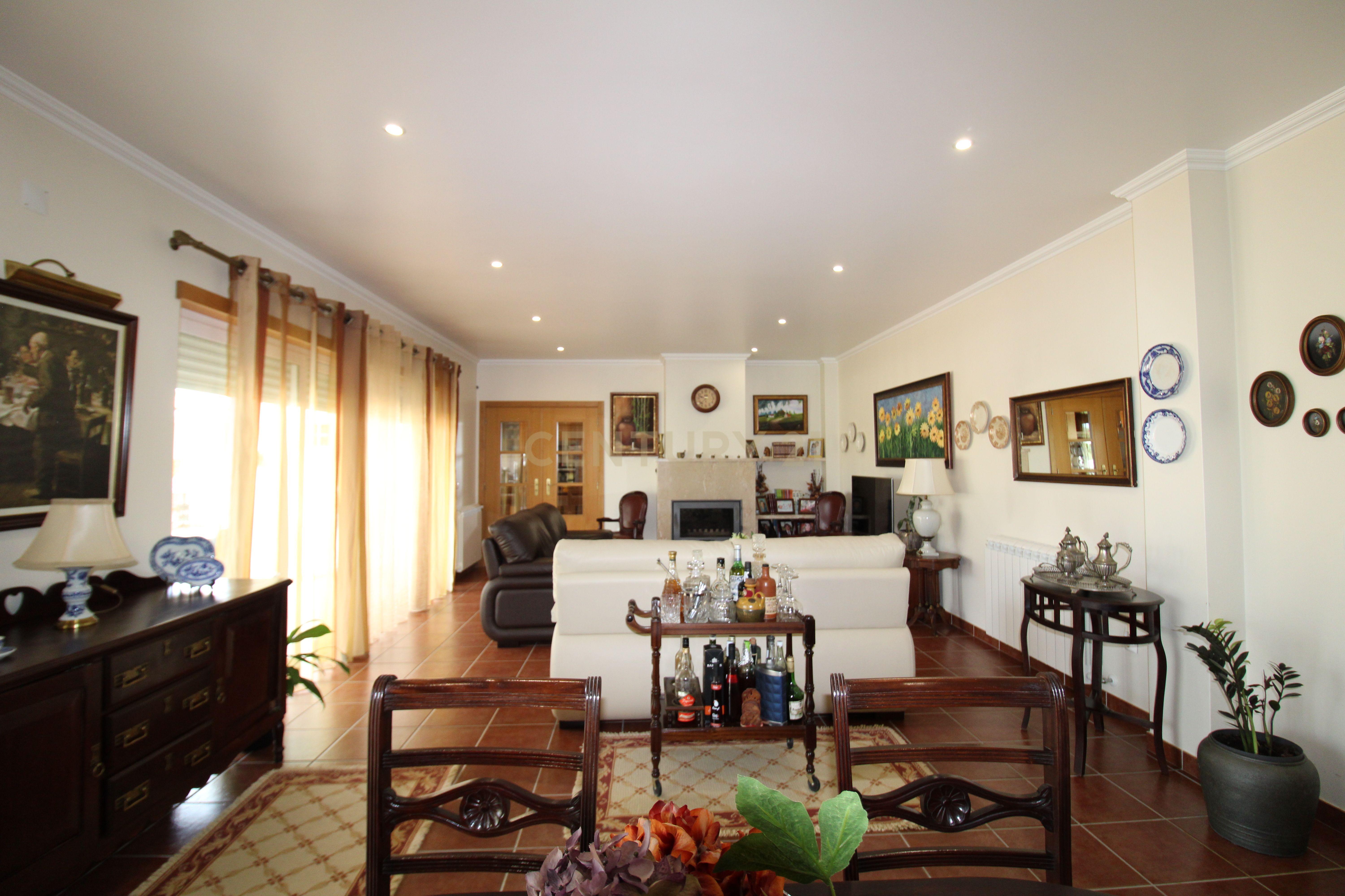 Moradia em Torres Novas - Image 1