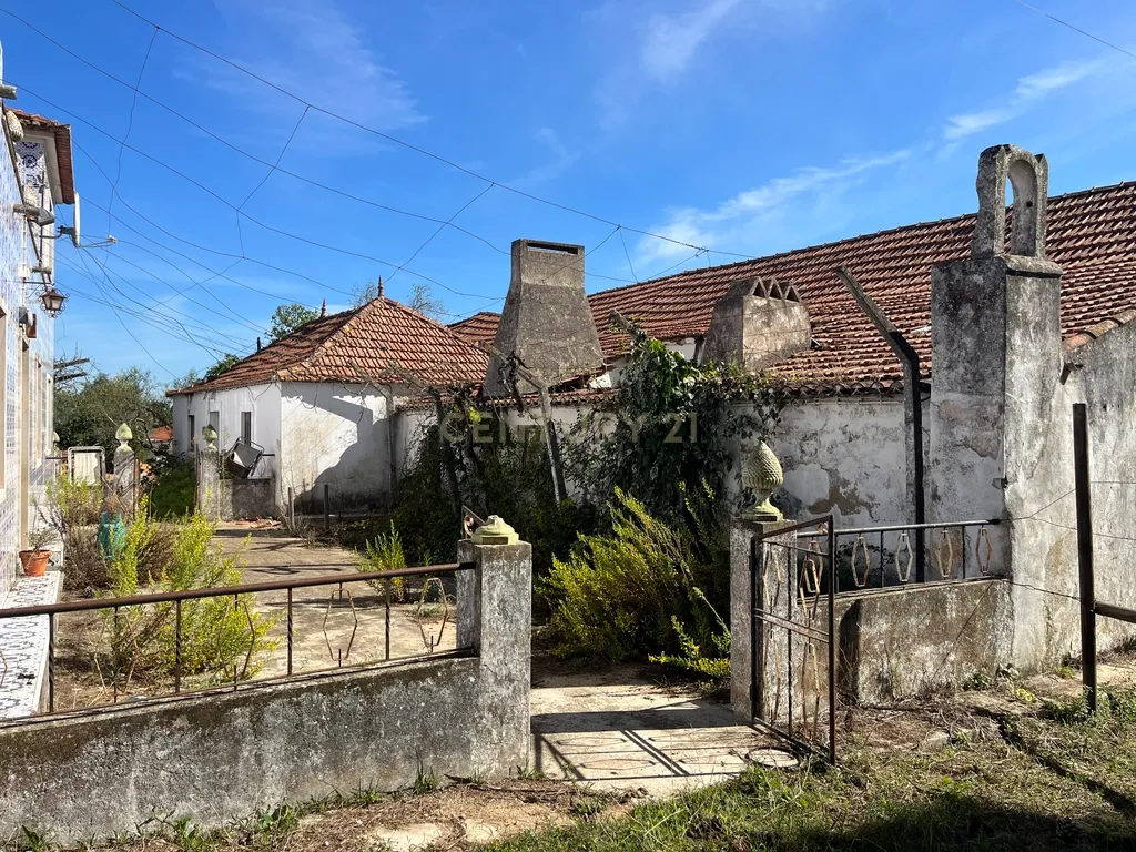 Terreno Misto em Expansão, com Grande Potencial Urbanístico, em Santarém - Image 4