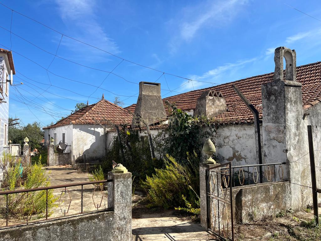 Terreno Misto em Expansão, com Grande Potencial Urbanístico, em Santarém - Image 9