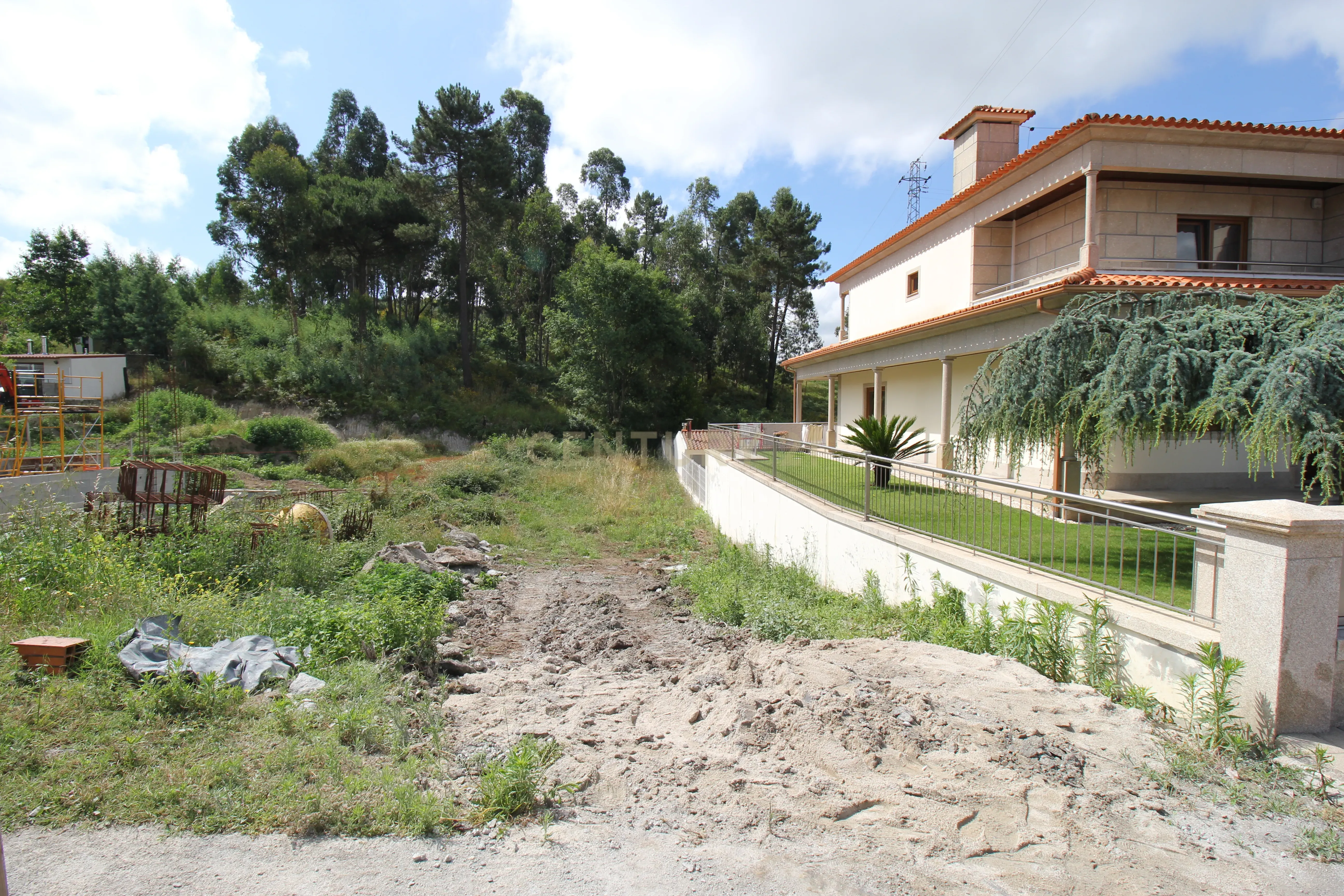 Terreno para construção Localizado em São Martinho de Recezinhos/Penafiel - Image 5
