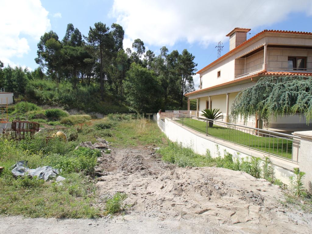Terreno para construção Localizado em São Martinho de Recezinhos/Penafiel - Image 5