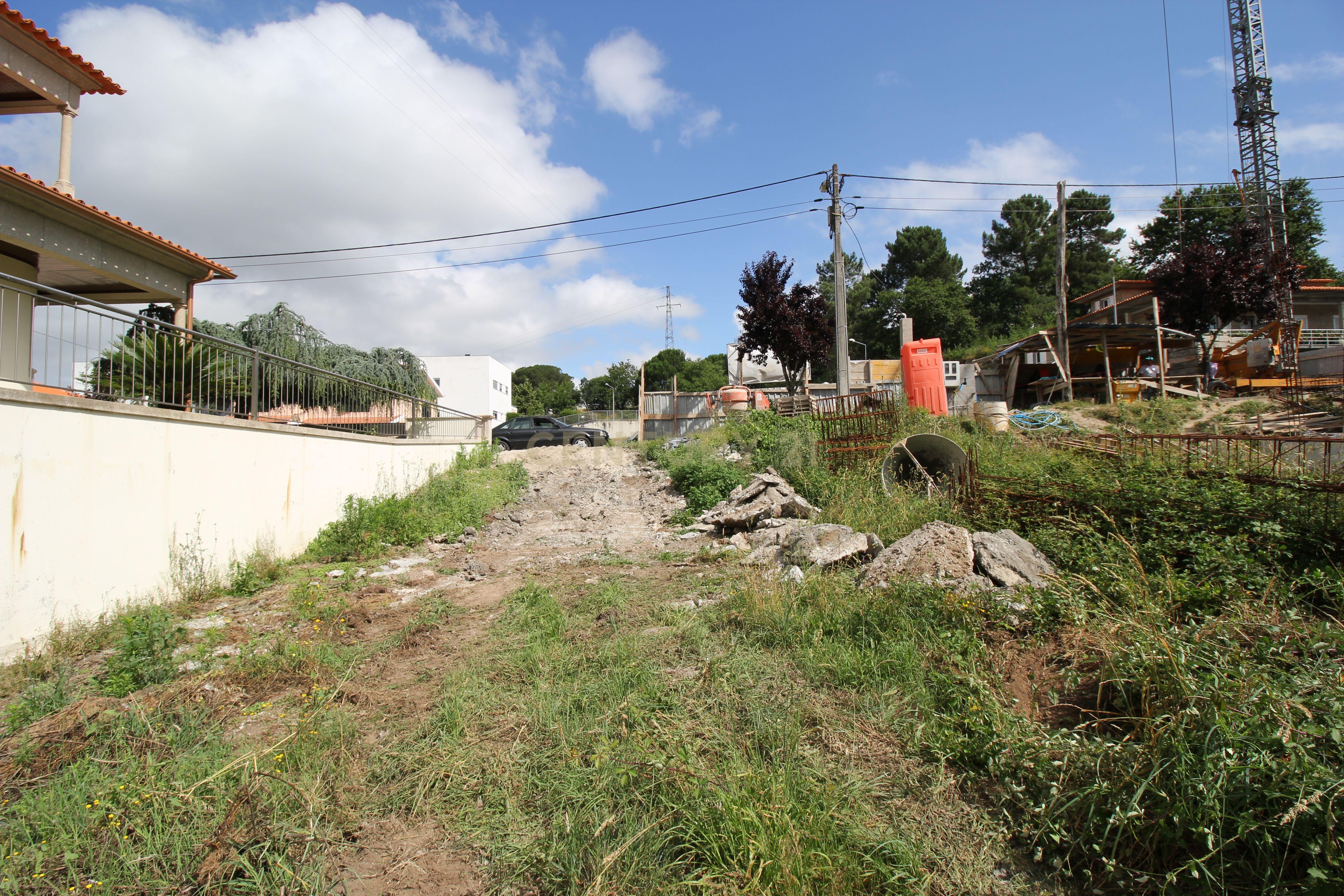 Terreno para construção Localizado em São Martinho de Recezinhos/Penafiel - Image 7