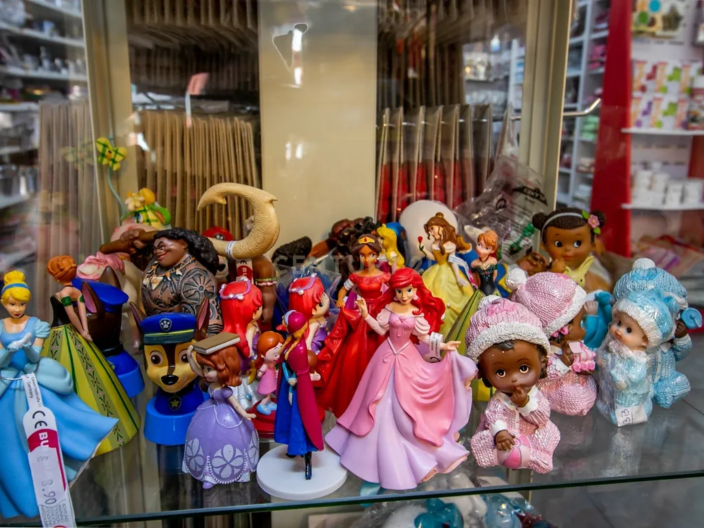 Loja para Venda na Pontinha - Localização Privilegiada com 60m² - Image 1