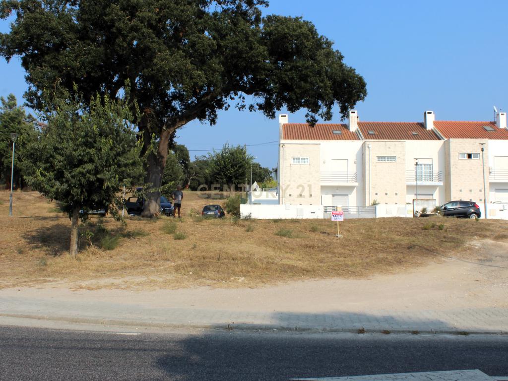 Terreno à venda em Águas de Moura, concelho de Palmela - Um refugio de tranquilidade e proximidade - Image 1