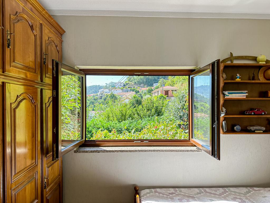 Moradia Rústica mobilada no coração do Gerês - Image 17