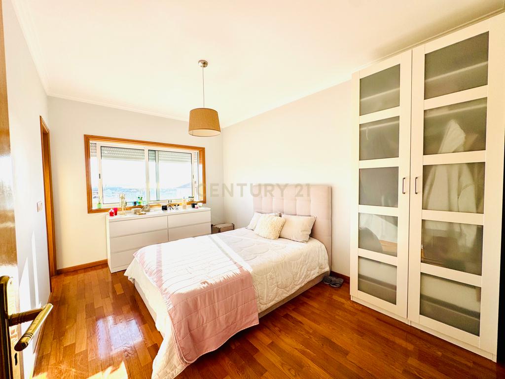 Apartamento T3  com vistas mar e Santa Luzia - Image 3