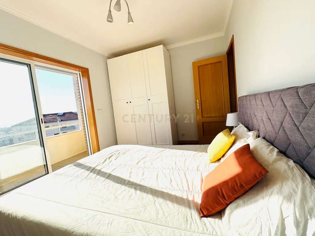 Apartamento T3 com vistas mar e Santa Luzia - Image 20