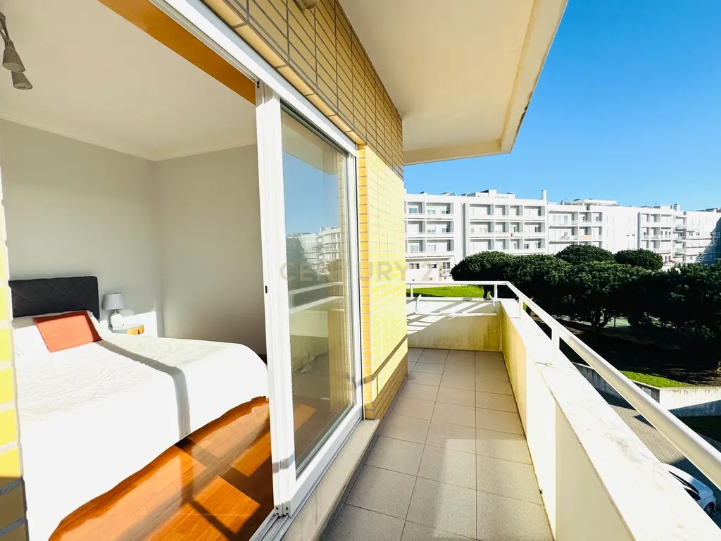 Apartamento T3 com vistas mar e Santa Luzia - Image 21
