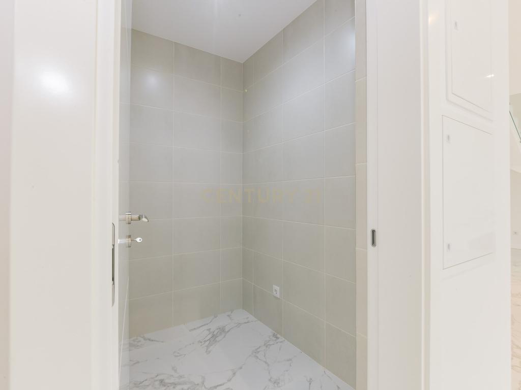 Luxuoso apartamento Duplex T3 - Image 10