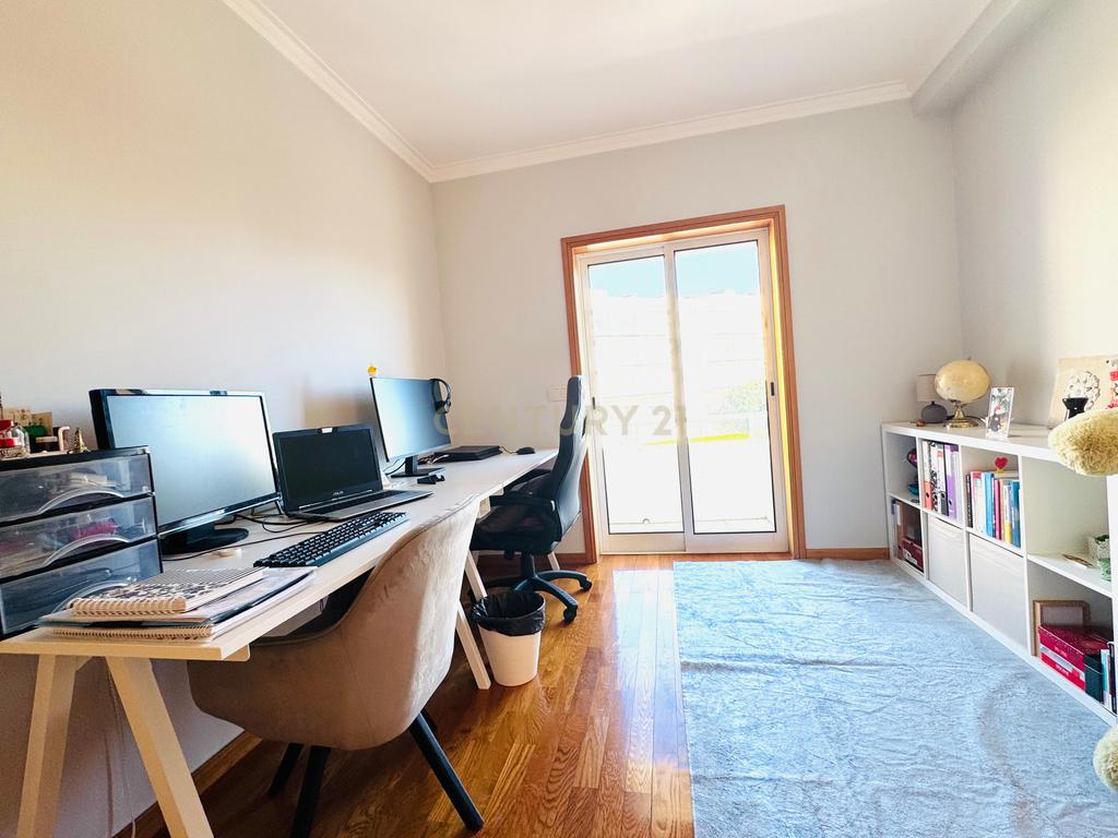 Apartamento T3  com vistas mar e Santa Luzia - Image 18