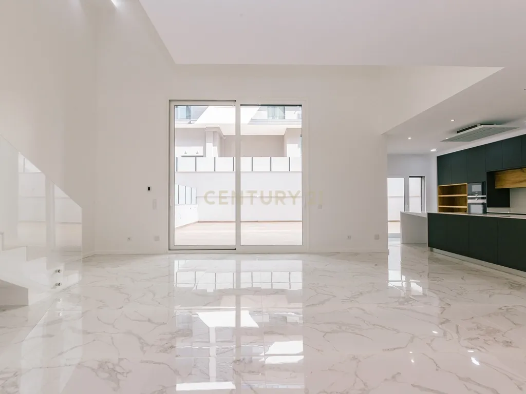 Luxuoso apartamento Duplex T3 - Image 15