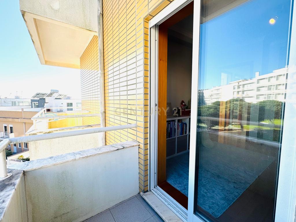 Apartamento T3  com vistas mar e Santa Luzia - Image 16