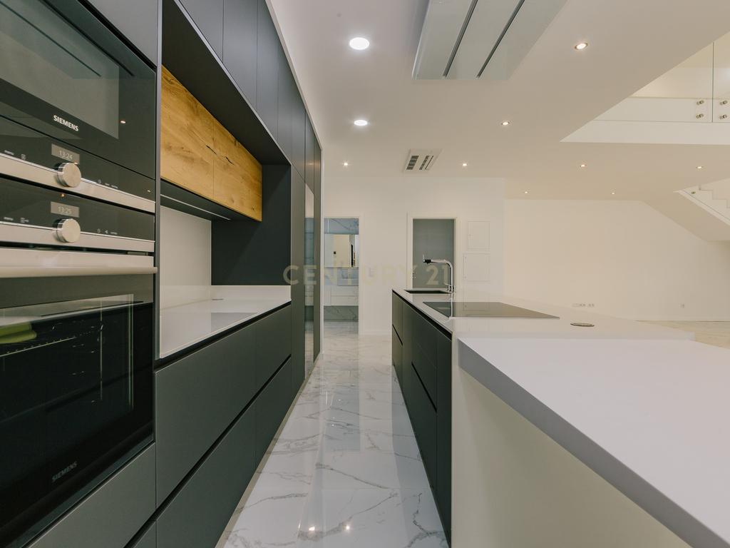 Luxuoso apartamento Duplex T3 - Image 6