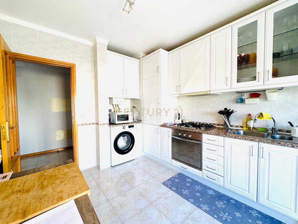 Apartamento T3  com vistas mar e Santa Luzia - Image 25